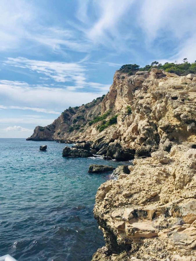 Magic Studio With Swimming Pool Μπένιντορμ Εξωτερικό φωτογραφία
